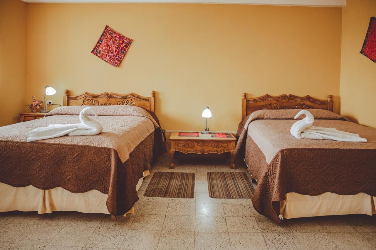 Hotel Shinula Уэуэтенанго Экстерьер фото